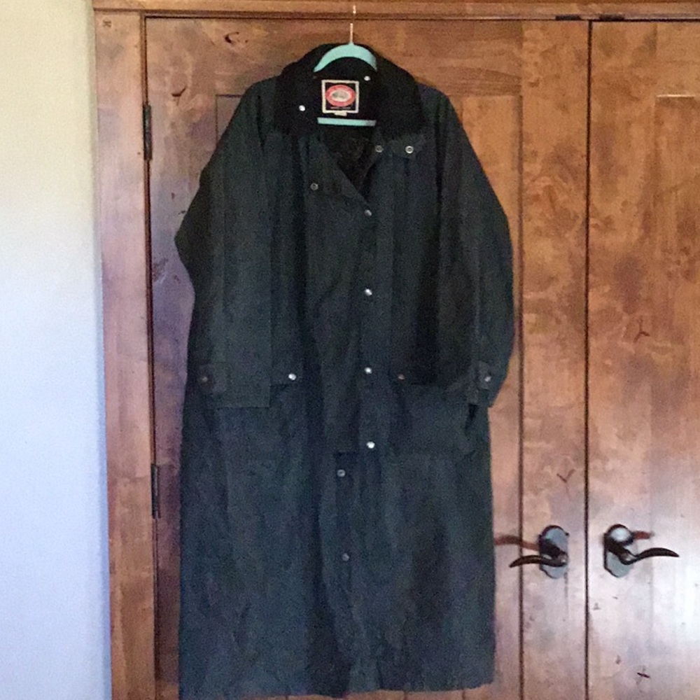 Oil skin duster